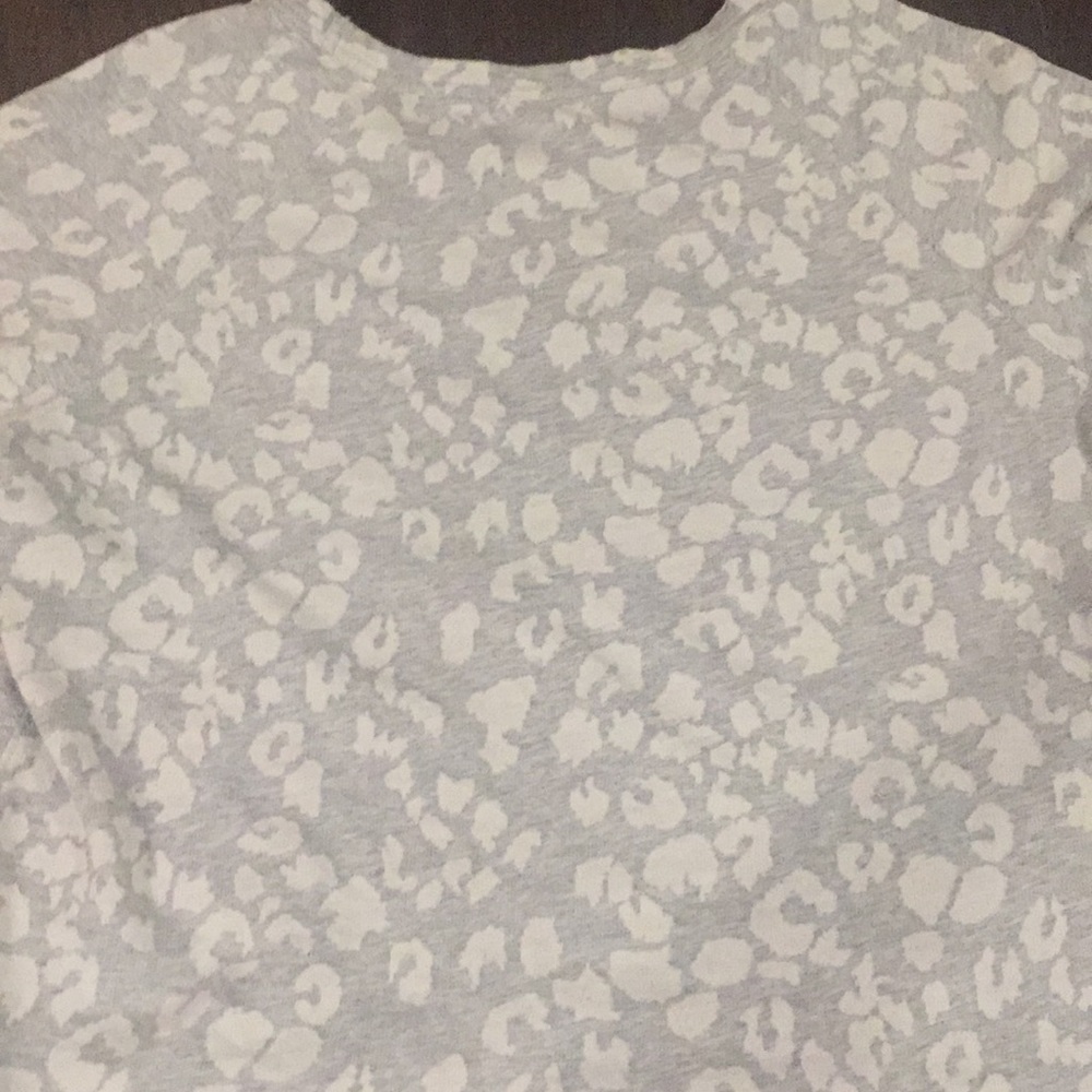 Leopard Top - Picture 3 of 3